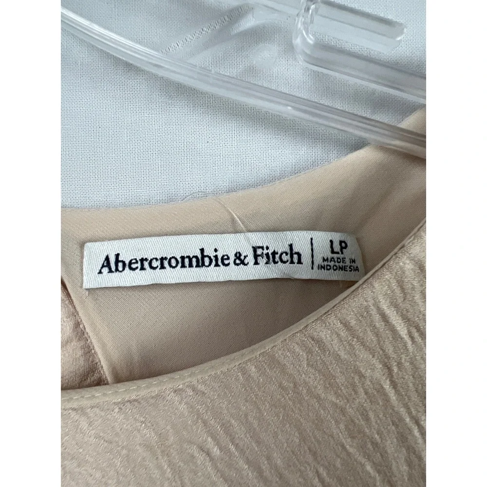 Abercrombie & Fitch Maxi Dress Women LP Champagne Crinkle Satin Asymmetric Lined